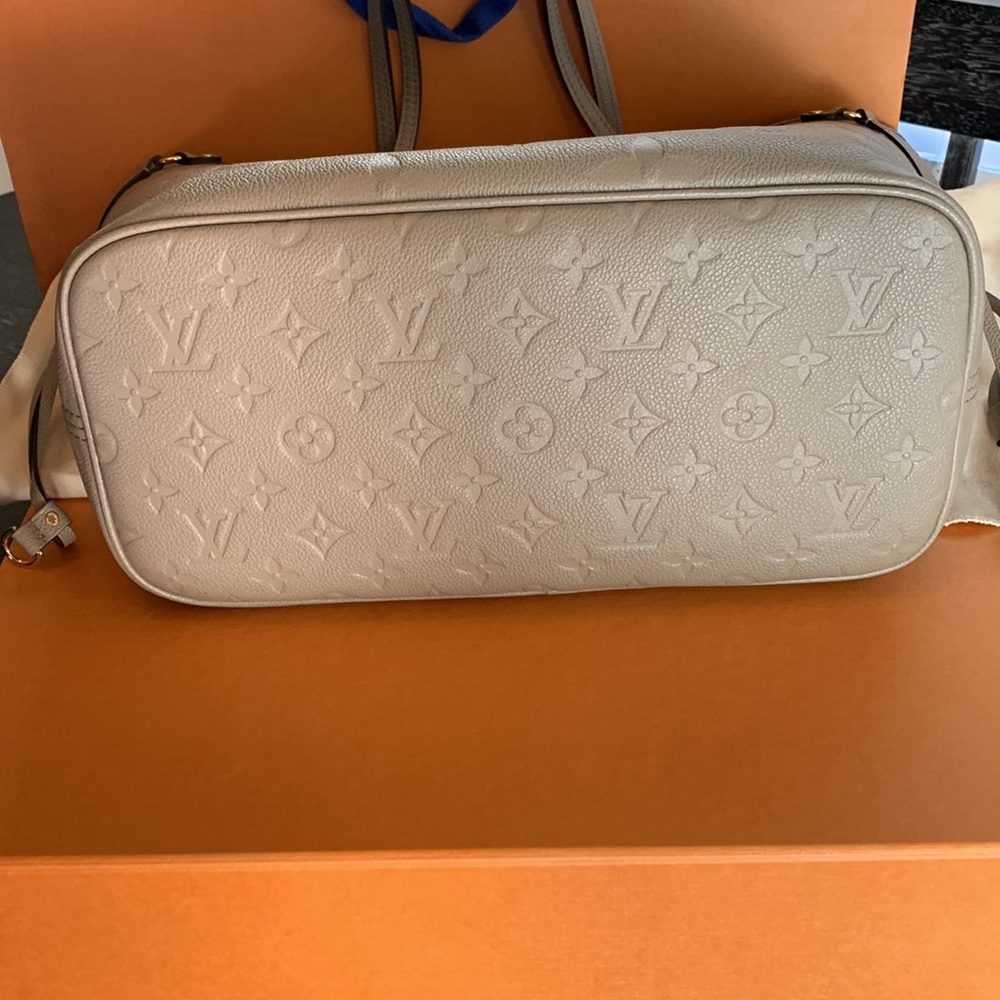 💕Authentic LV Neverfull💕 - Picture 6 of 7